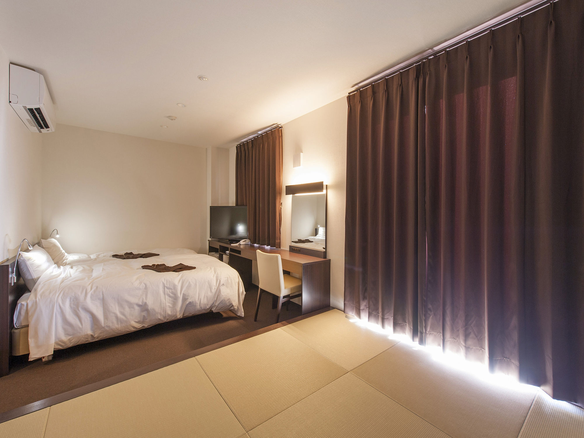 Hana Hotel Fukaya & Spa Kültér fotó